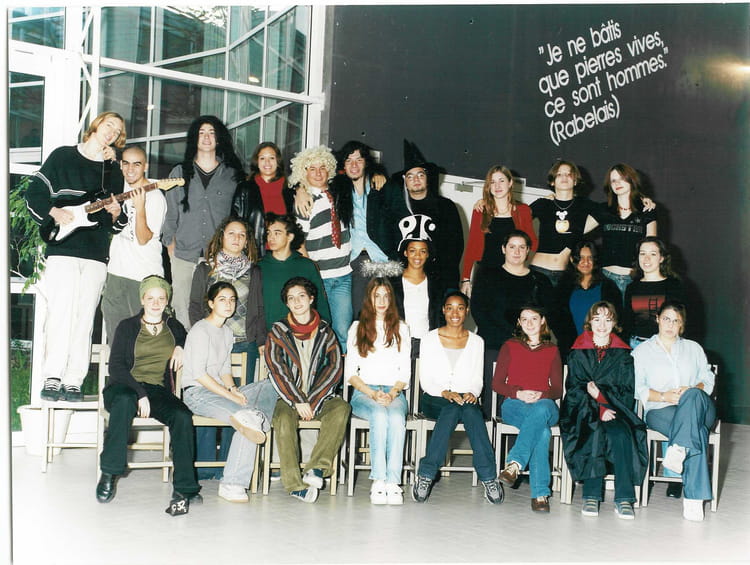 Photo de classe Lycée Les Pierres Vives, Carrières sur Seine, Terminale