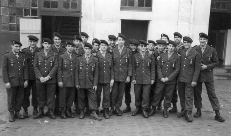 Photo de classe 501 RCC Classe 62/1C 4ème Escadron 1er peloton de 1962 ...