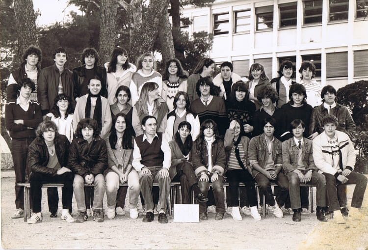 Photo de classe 2nde 2 de 1982, Lycée Jean Moulin - Copains d'avant