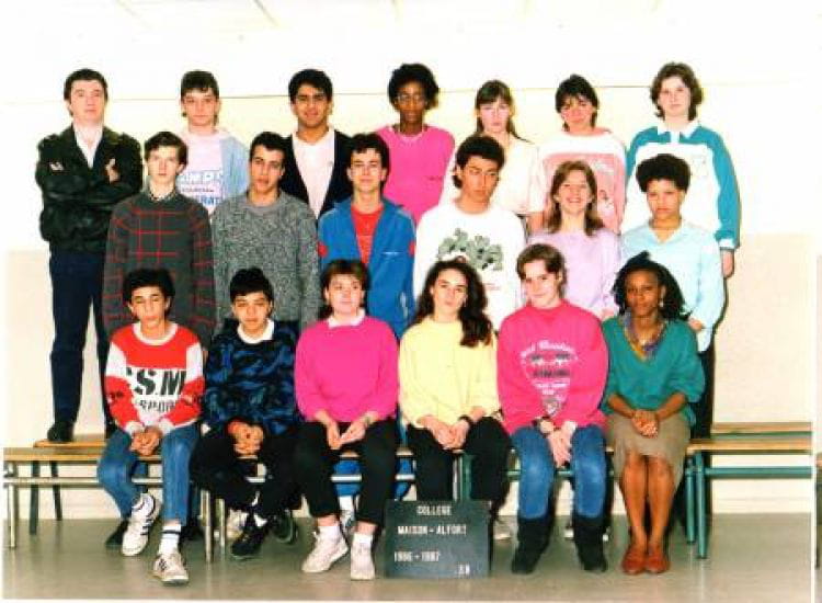 Photo De Classe 3eme ANNEE 1986 1987 De 1987 Coll ge Condorcet photo-de-classe-3eme-annee-1986-1987-de-1987-coll-ge-condorcet
