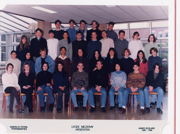 Photo de classe 1er S1 de 1995, Lycée Mézeray - Copains d'avant