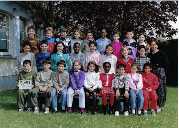 Photo de classe CM2 1990 -1991 de 1990, Ecole Camille Claudel (Rantigny ...