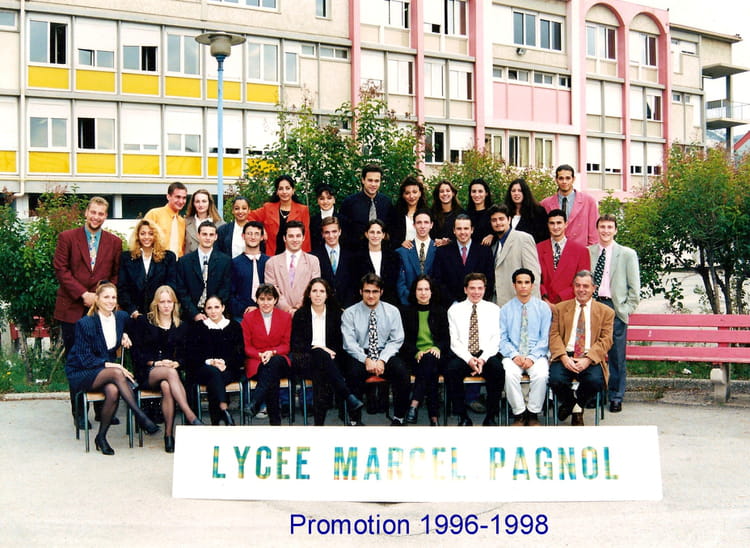 Photo de classe BTS Force de vente de 1996, Bts : Lycée Marcel Pagnol ...