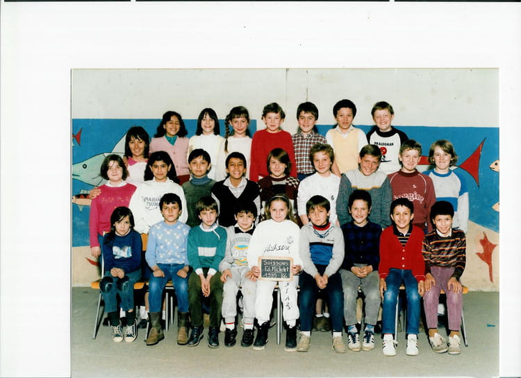 Photo de classe CM1 de 1985, Ecole Groupe Scolaire Michelet (Soissons