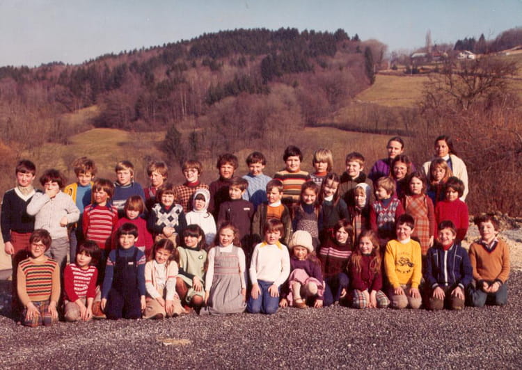 Cp Ce1 Ce2 Cm1 Cm2 Signification Photo de classe Cp ce1 ce2 cm1 cm2 de 1978, Ecole Du Chef Lieu (La