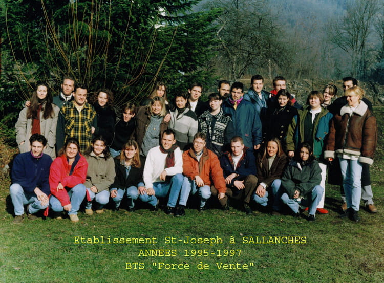 Photo de classe BTS Force de Vente de 1995, Lycée St Joseph - Copains d ...