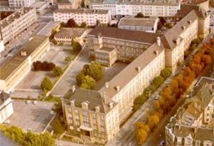 Photo de classe Lycée Hélène Boucher de 1995, Lycée Hélène Boucher