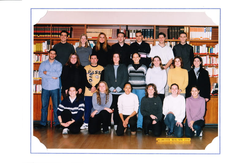 Photo de classe 2è année BTS Compta de 2002, Lycée Beau Site - Copains ...
