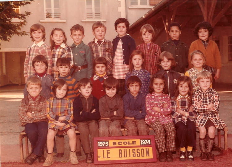 Photo de classe CP Le buisson de cadouin 19731974 de 1973, Ecole