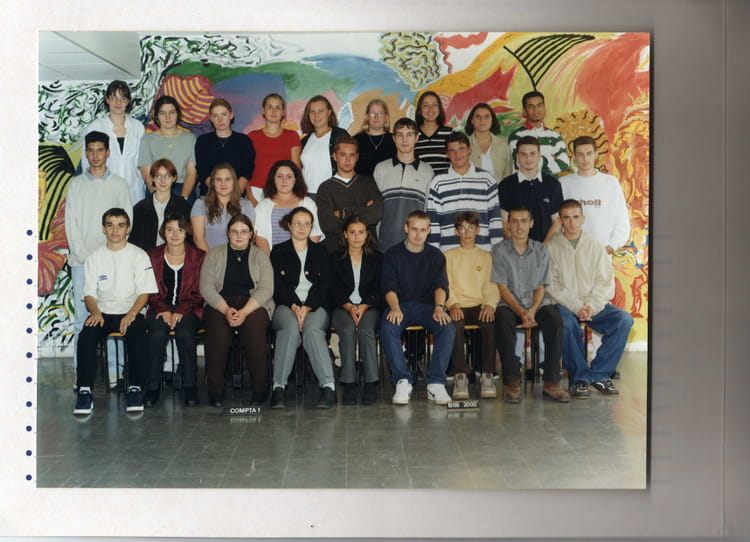 Photo de classe BTS COMPTA 1 de 1999, Lycée Louis Pasteur - Copains d'avant