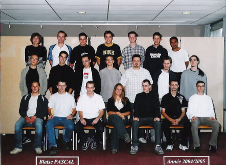 Photo de classe BTS CPI 2eme année de 2004, Lycée Blaise Pascal ...