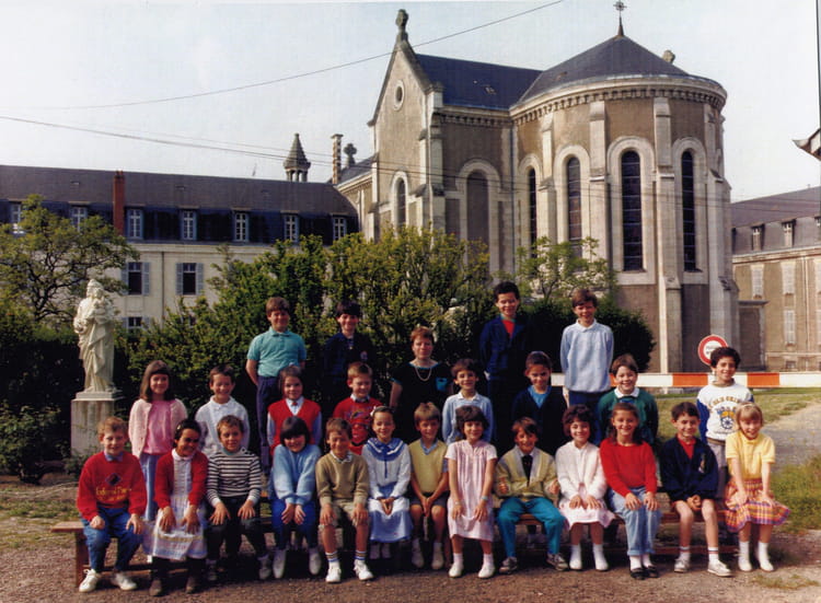 Photo de classe CE2 de 1986, ECOLE SAINTE MARTHE Copains d'avant