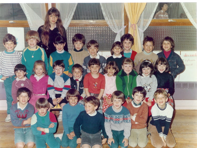 Photo de classe CP de 1983, ECOLE PRIMAIRE DU VILLAGE - Copains d'avant
