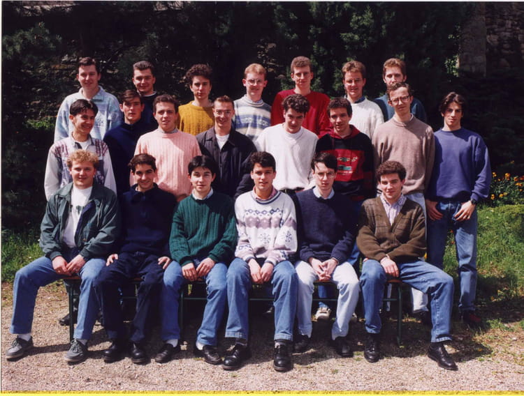 Photo de classe CIRA2 de 1995, Lycée Saintebarbe Copains d'avant