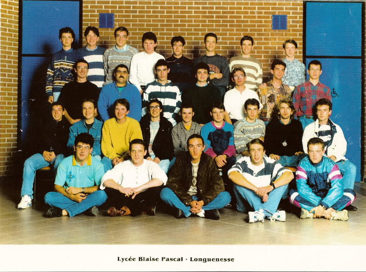 Photo de classe 1993-1994 - 1ere année BTS elect de 1993, BLAISE PASCAL ...