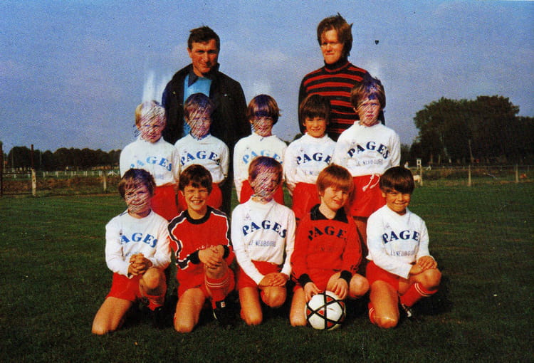 Photo Souvenir - Équipe Des Poussins De Pézenas - Tournoi Rugby Montpellier 1986