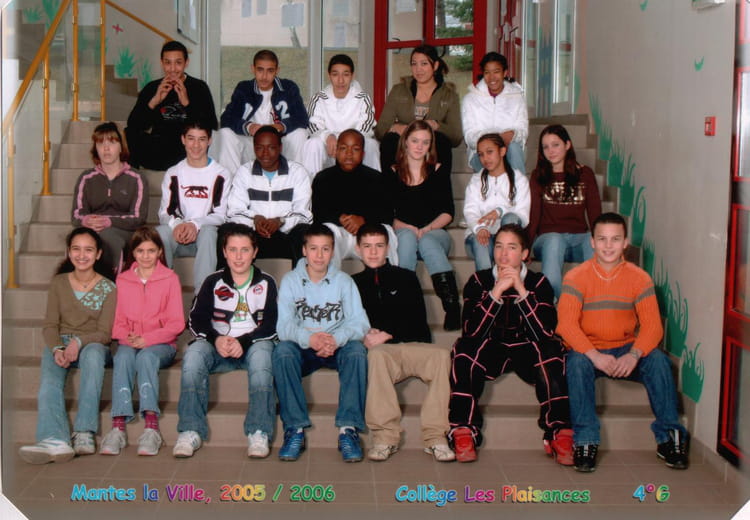 Photo de classe 4G de 2006, Collège Les Plaisances Copains d'avant