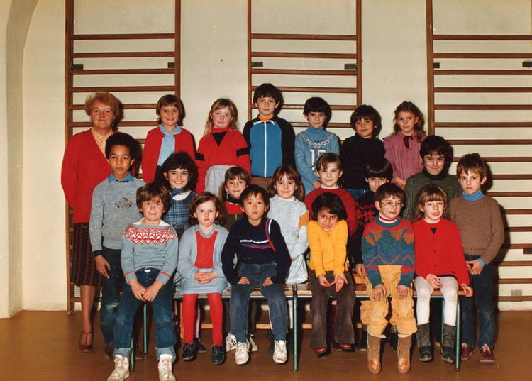 Photo de classe CP 1983 84 de 1983, ECOLE PRIMAIRE RUE BOUVERIE ...