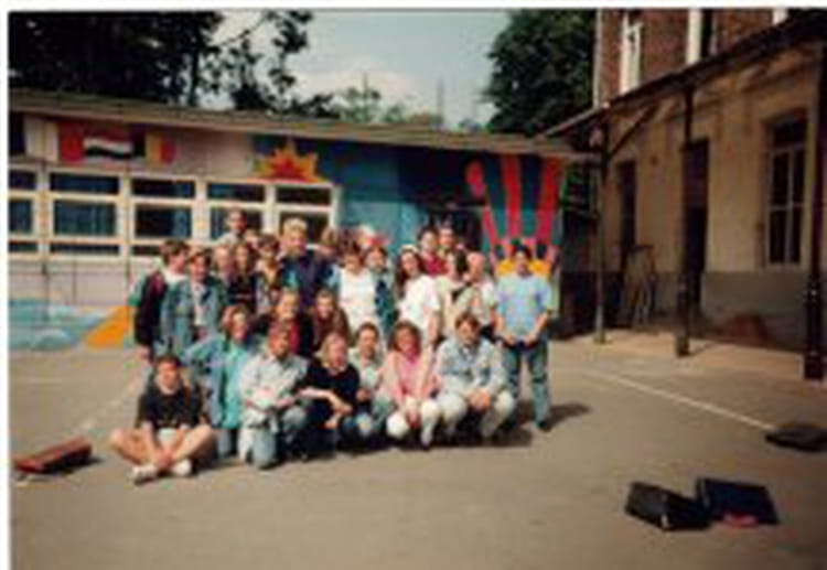 Photo de classe 3ème Rouge?? de 1991, Lycée Notre-dame Des Anges ...