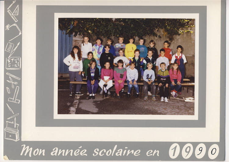 Photo de classe CM2 Jeanne d'Arc de 1990, Ecole Sainte Jeanne D'arc