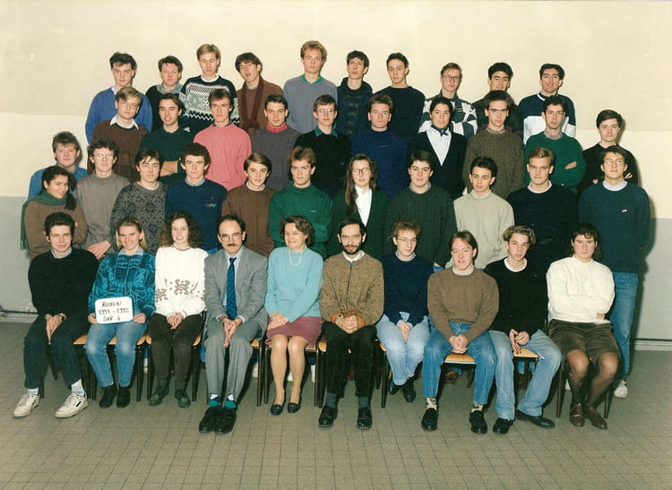 Photo de classe Math Sup 4 1991-1992 de 1991, Lycée Corneille - Copains ...
