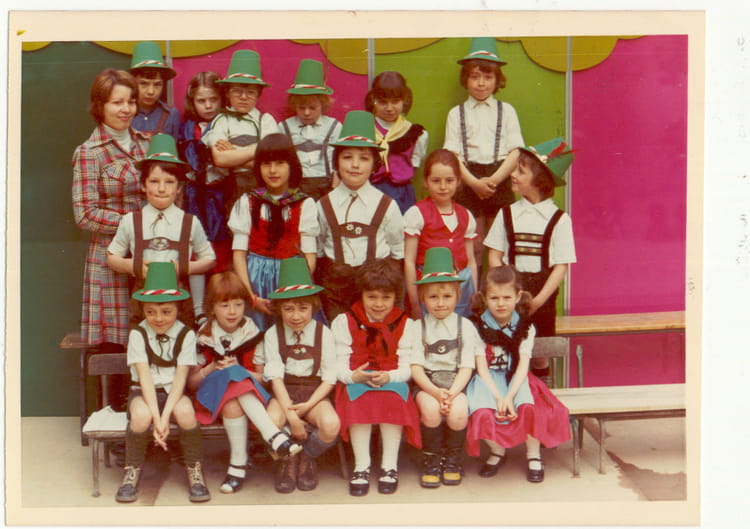 Photo de classe CE1 de 1978, Ecole Sainte Therese (Couilly Pont Aux