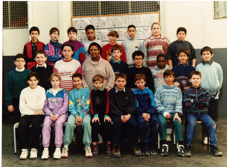 Photo de classe 6eB de 1995, Collège Privé Saintambroise Copains d'avant