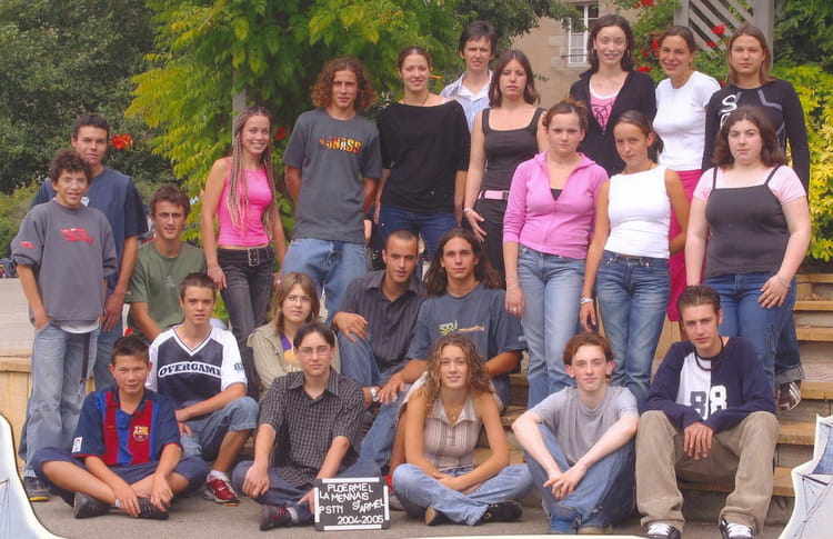 Photo de classe 1ere STT 1 de 2004, Lycée La Mennais - Copains d'avant
