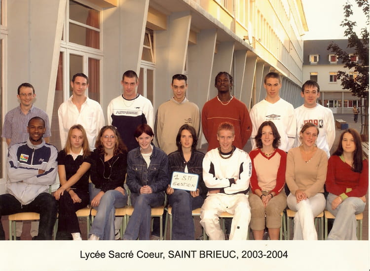 Photo de classe 1er STT Gestion de 2004, Lycée Sacré Coeur - Copains d ...