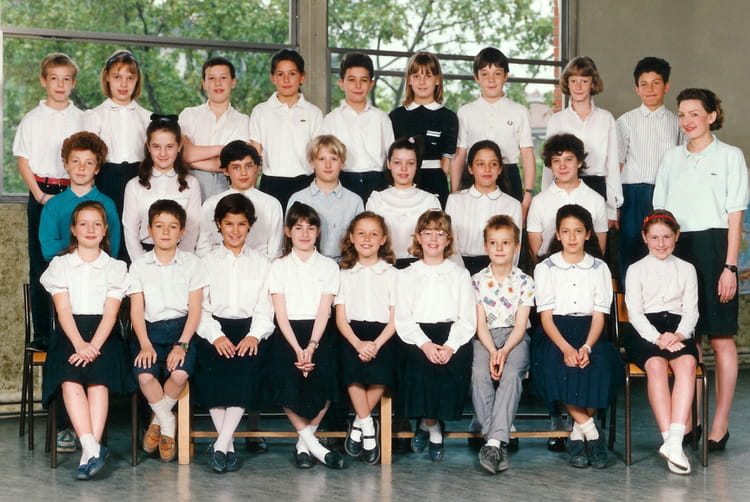 Photo de classe 7ème 19871988 de 1987, ECOLE SAINTE GENEVIEVE