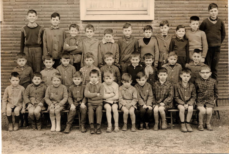 Photo de classe Ce1? de 1965, Ceg Garçons - Copains d'avant