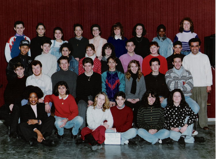 Photo de classe Classe de TG2-TG3 de 1991, Lycée René Cassin - Copains ...