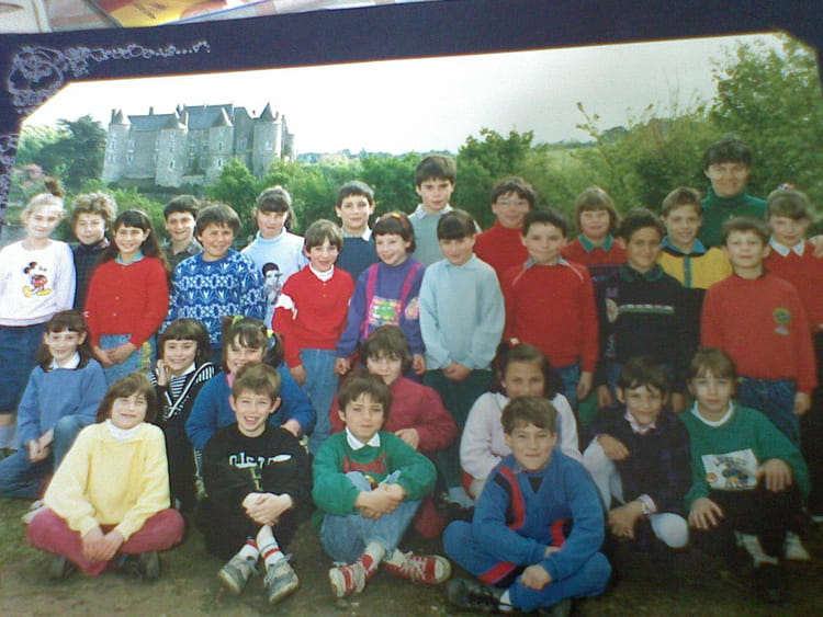 Photo de classe CE2 de 1987, Ecole Sainte Genevieve (Luynes) Copains