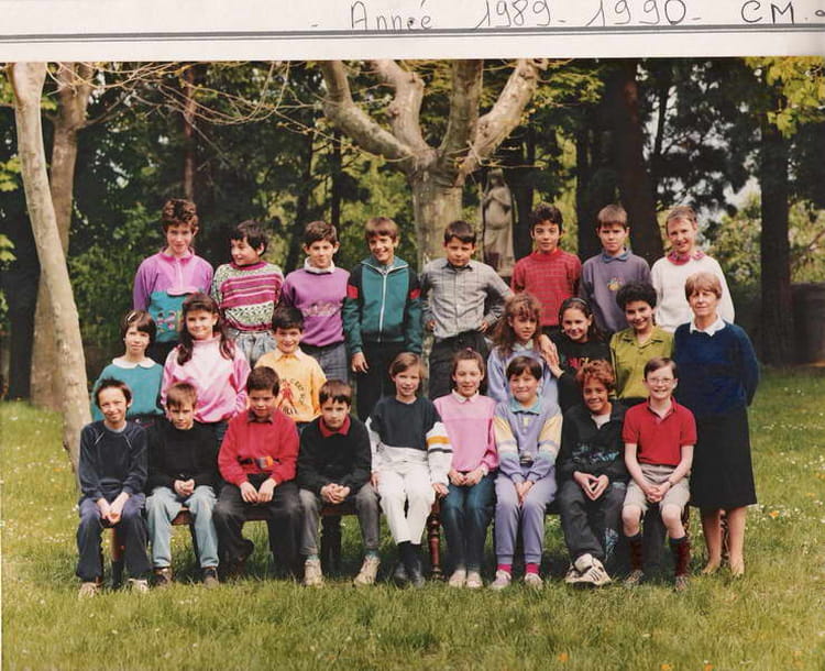 Photo de classe CM2 de 1990, Collège Saintemarie Fénelon Copains d'avant