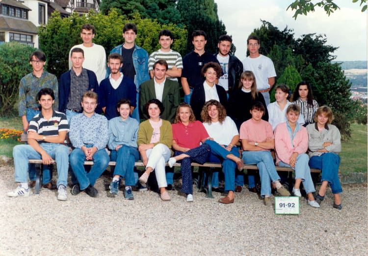 Photo de classe BTS IG 1ère année de 1991, Bts Informatique De Gestion ...