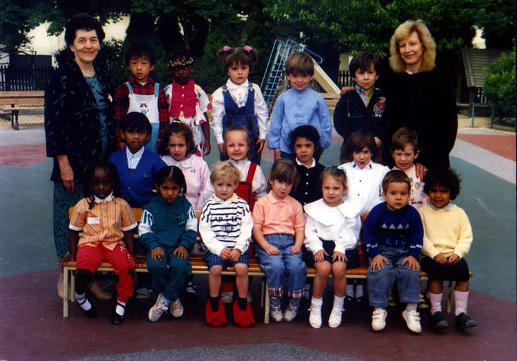 Photo de classe Petite section de maternelle de 1989, Ecole Jean