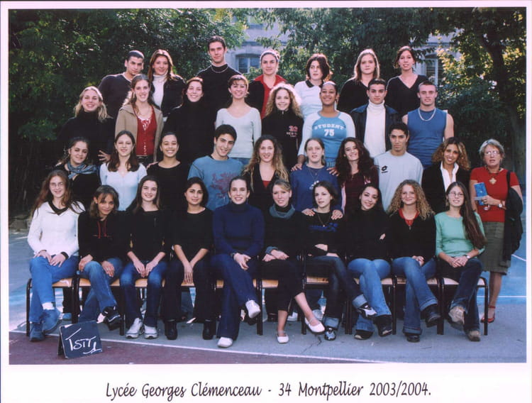Photo de classe Terminale STT ACA de 2003, Lycée Clémenceau - Copains d ...