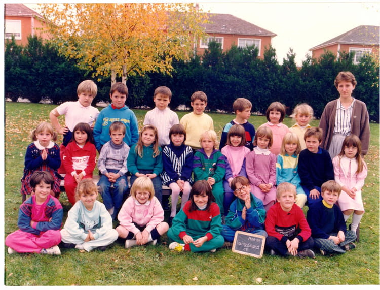 Photo de classe Cp de 1988, ECOLE PRIMAIRE - Copains d'avant