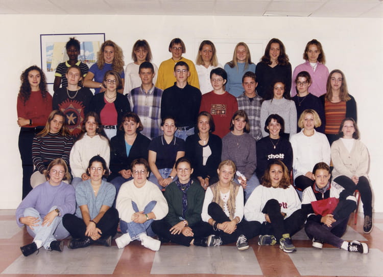 Photo de classe Seconde STT de 1997, Lycée Michel Anguier - Copains d'avant