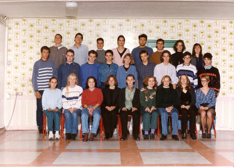 Photo de classe TC1 de 1994, Lycée Michel Anguier - Copains d'avant