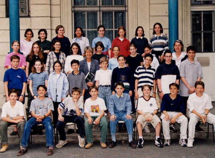 Photo de classe 5eme4 de 1999, Collège Privé Fénelon Saintemarie