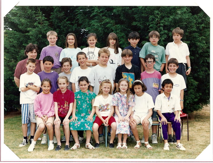 Photo de classe CM1 1991-1992 de 1991, ECOLE GEORGES BRASSENS - Copains ...