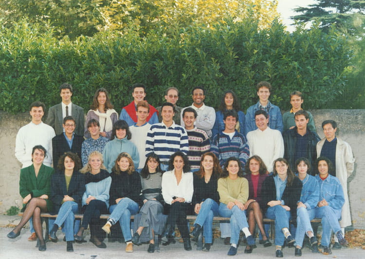 Photo de classe BTS Action Co de 1993, Lycée Technique Saint Jean ...