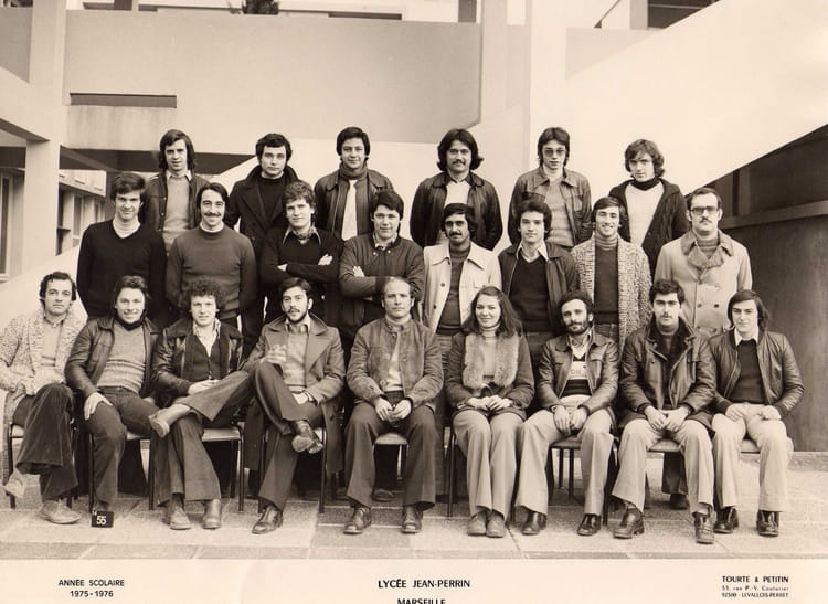 Photo De Classe BTS BE De 1975 Lyc e Jean Perrin Copains D avant
