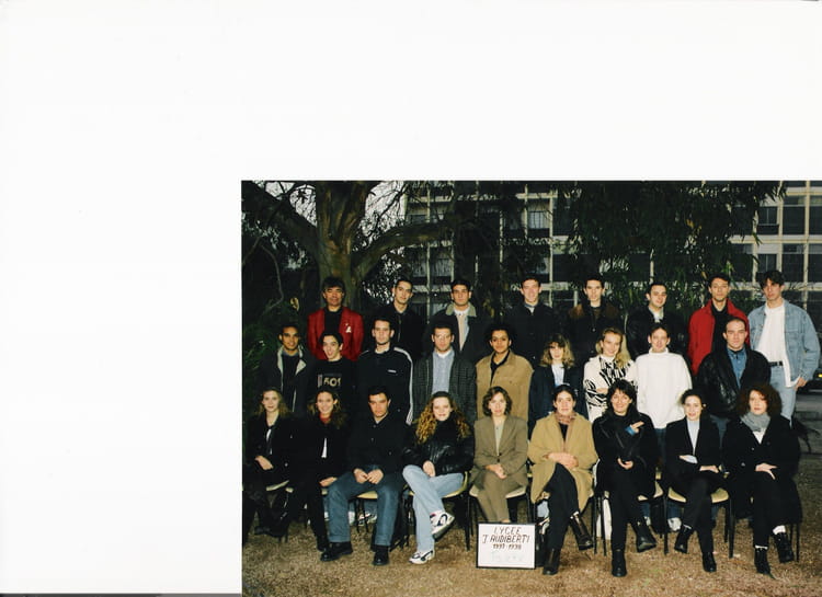 Photo de classe BTS Force de Vente 2ème année de 1997, Lycée Jacques ...
