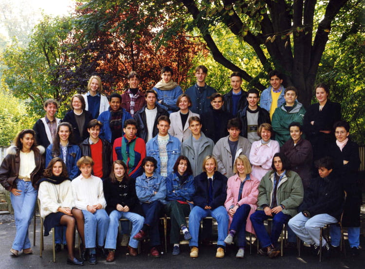 Photo de classe Terminale (92-93) de 1993, Lycée Michel De Montaigne