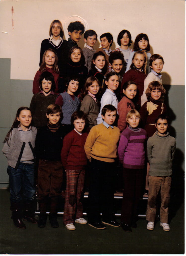 Photo de classe CM2 de 1981, ECOLE SAINTE MARIE - Copains d'avant