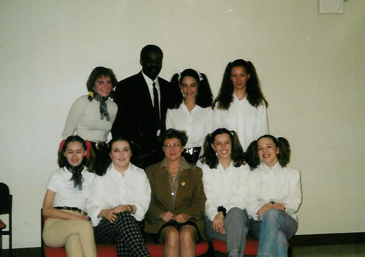 Photo de classe BTS ACTION CO 2ème annee de 1997, Lycée Saint-aspais ...