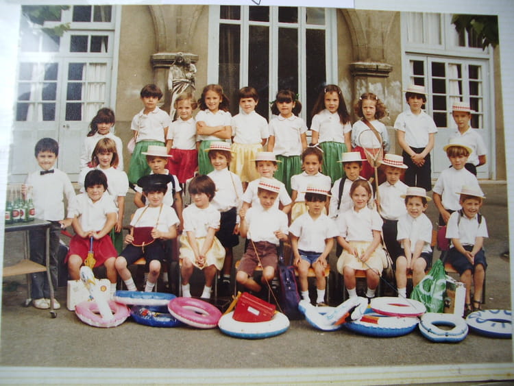 Photo de classe CP fête d'école de 1984, ECOLE SAINTE MARIE - Copains d ...