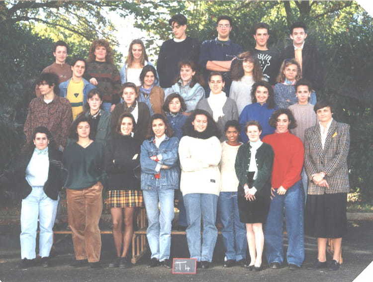 Photo de classe Terminale A4 de 1991, Lycée René Cassin - Copains d'avant